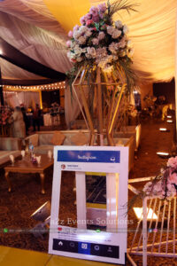 customized props, decor experts
