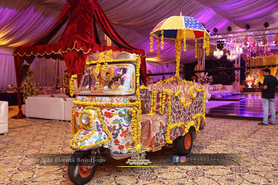 Grand Mehndi Event With Royal Stage & Unique Rickshaw Entry - a2z ...