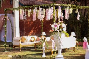 fresh and imported flowers decor, hanging garden, western style gazebo