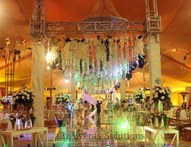 area decor, walkway decor