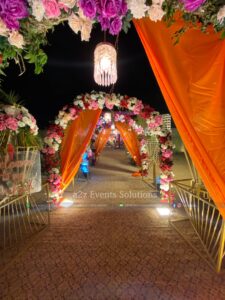 floral arch, outdoor setup