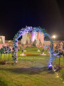 floral arch, event planners