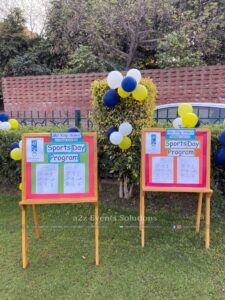 welcome board, balloons decor