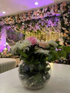 table decor, flowers decor, crystal vase setup, area decor
