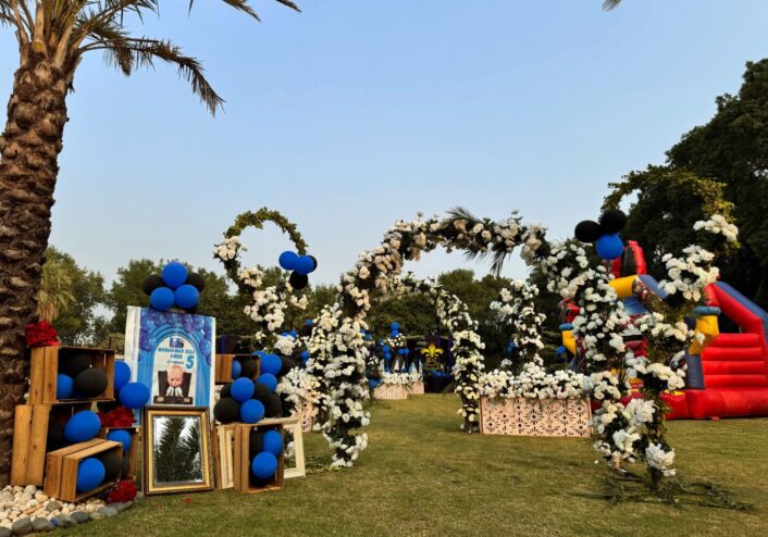 floral arches, entrance decor, balloons decor, birthday party planners