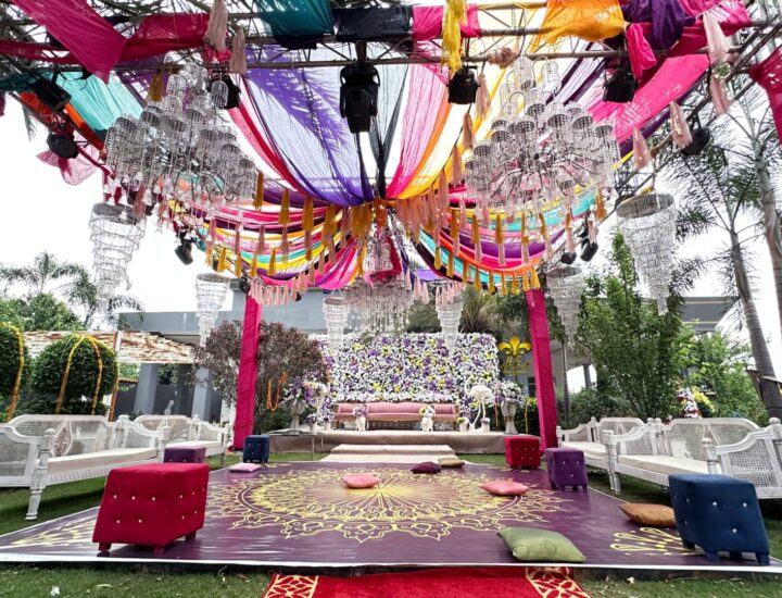 dance floor, hanging chandeliers, mayoun setup and decor, wedding caterers