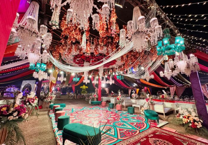 dance floor, chandeliers, hanging garden, open air setup