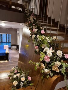 wedding-designers stairs decor, floral decor, wedding decorators, home decoration