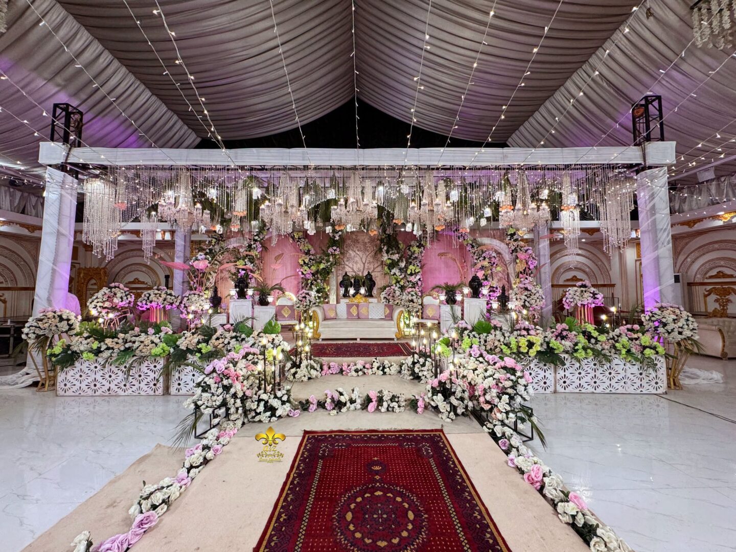 indoor setup, floral work, event decor, western styling