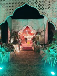 entrance tunnel, floral decor