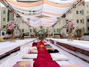 open-air-day-setup pallet seating, western theme, daytime event, caterers