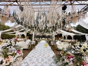 open air event, western theme, floral decor, hanging garden